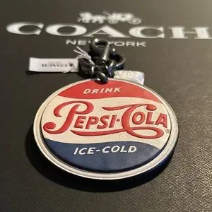 Coach ペプシコーラ ロゴ チャーム Coach | Accessories | Nwt Coach Pepsi Keychain Fob Leather